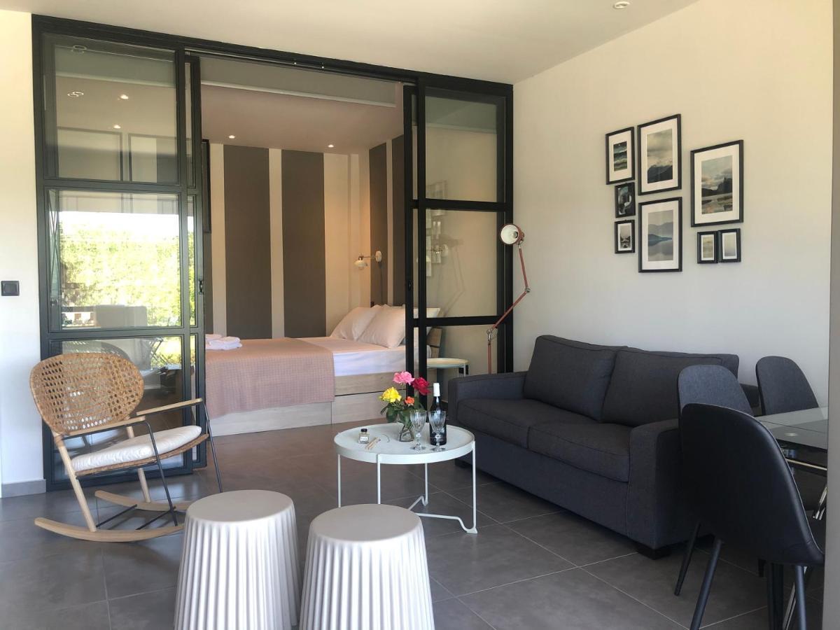 Siviri Suites Exteriör bild